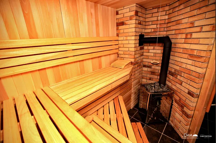 Rustovo'da 5 Yatak Odalı Villa, 392 m²